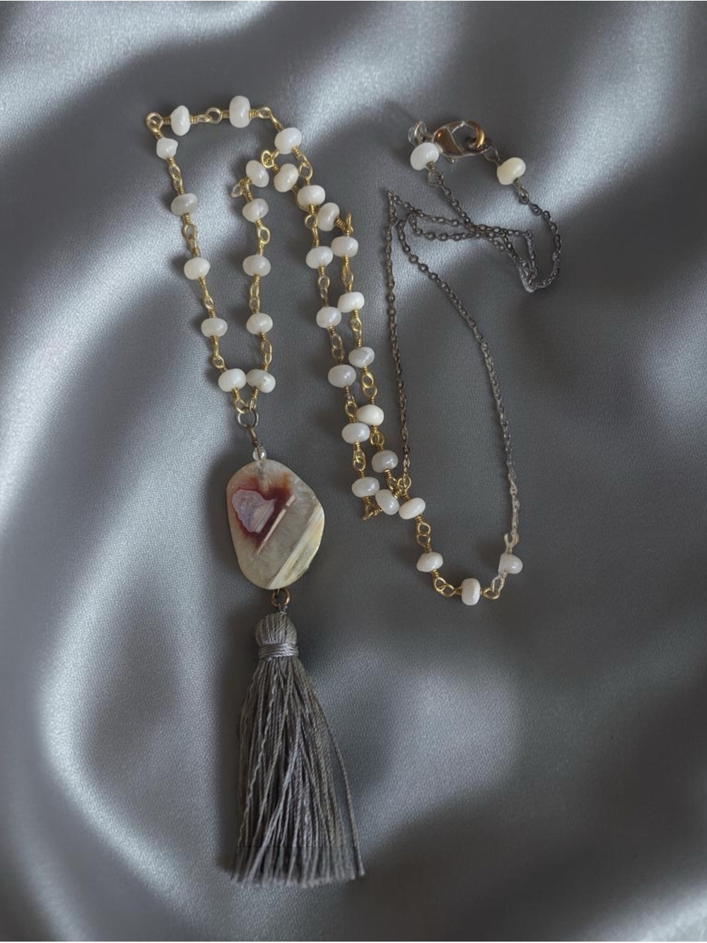 Agate Pendant Necklace with Gray Tassel